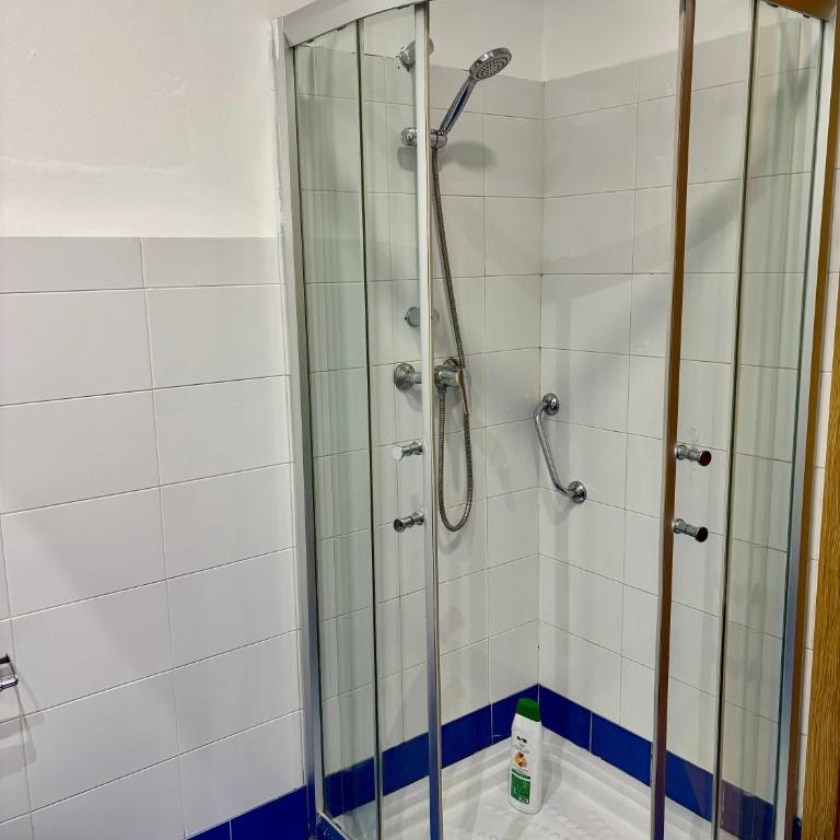 Piso junto a la Catedral, 4-5 personas - Apartamento de 2 dormitorios - 28