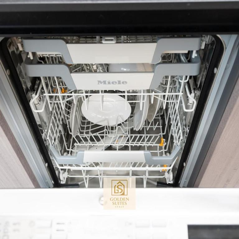 GoldenSuitesItaly Duomo Luxury Apartment 1 - One-Bedroom Apartment - 35