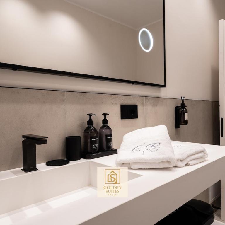 GoldenSuitesItaly Duomo Luxury Apartment 1 - One-Bedroom Apartment - 43