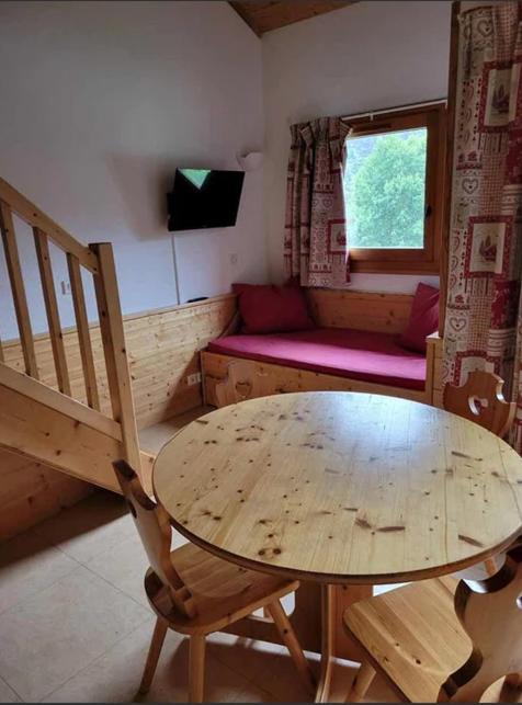 VVF Val-Cenis Haute-Maurienne - Chambre Familiale 6 Adultes « PLANCHAMP » - 2