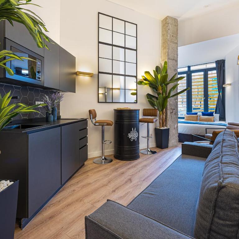 ºIM La Latina-City Centre-WiFi-AC-SmartTVº - Apartment - 3
