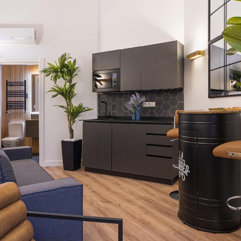 ºIM La Latina-City Centre-WiFi-AC-SmartTVº - Apartment - 2