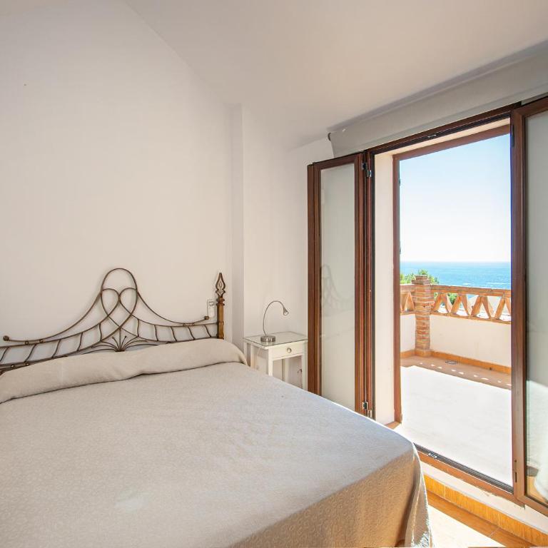 Costa Tropical Sea View House with Heated Pool and Sauna - Three-Bedroom House - 7