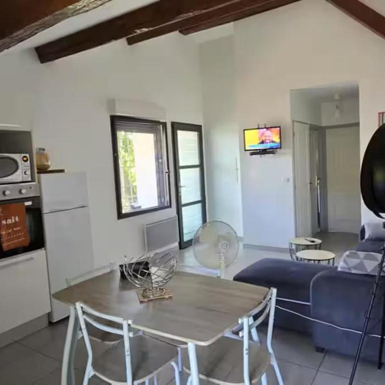 Appartement calme et confortable - Two-Bedroom Apartment - 15
