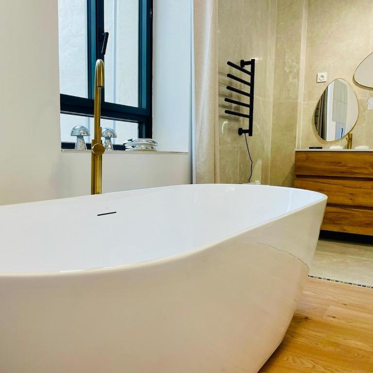 "Pandora" Suite romantique au coeur de Sète - Apartamento de 1 dormitorio - 4