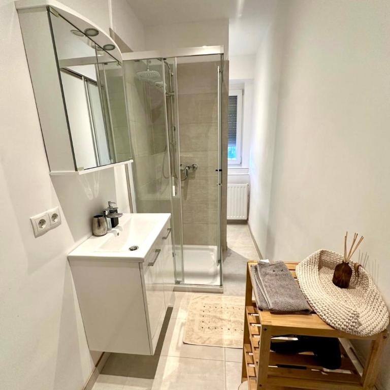 Elegante Wohnung mit Balkon - Nähe Stadthalle - Apartment mit 1 Schlafzimmer - 8