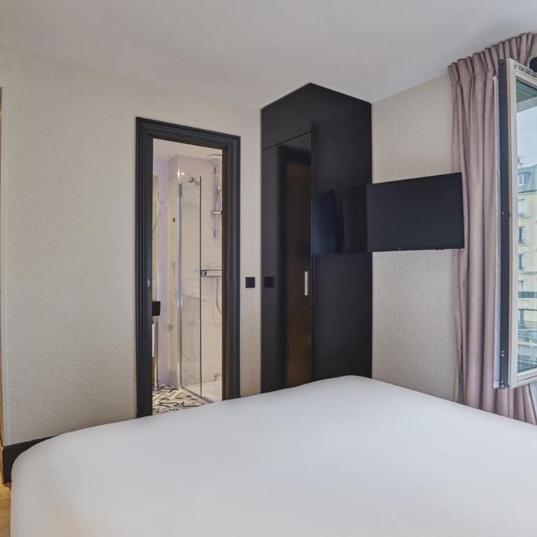 Hotel Eiffel Petit Louvre - Superior Room with Eiffel Tower view - 5