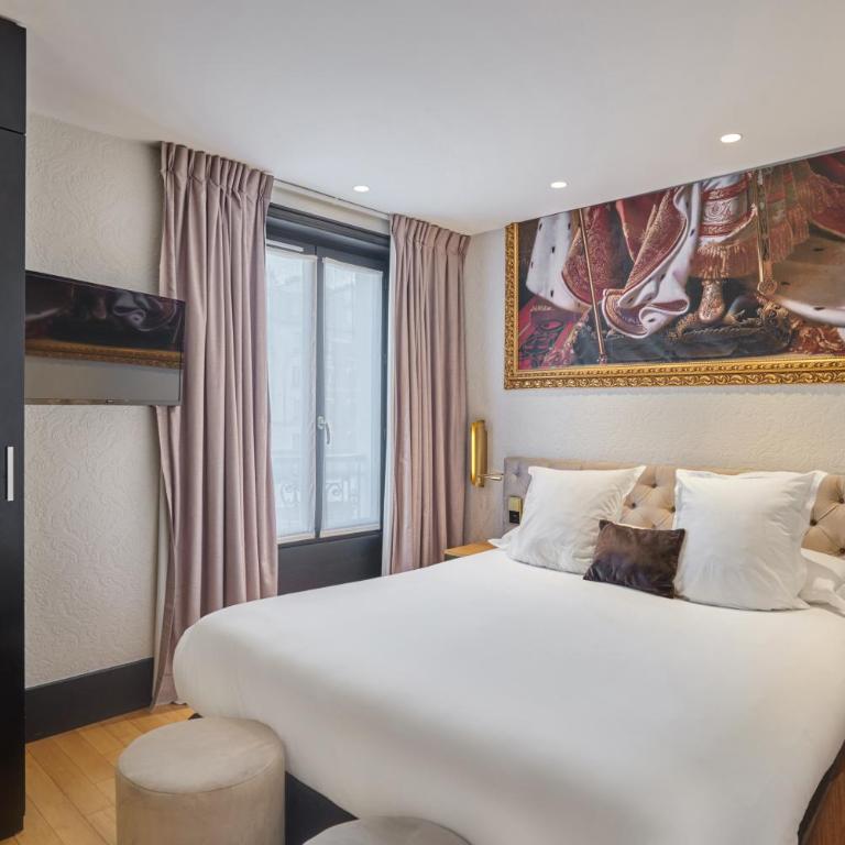 Hotel Eiffel Petit Louvre - Superior Room with Eiffel Tower view - 4