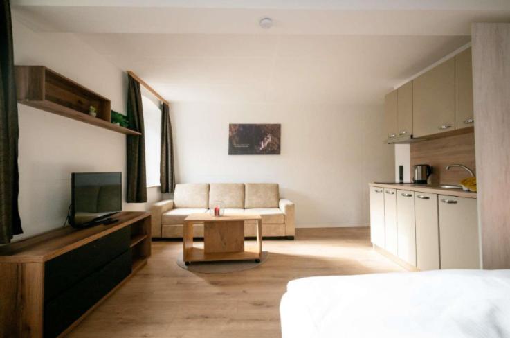 Ferienwohnung Mimosa 302 - Doppelzimmer mit eigenem Bad - 2