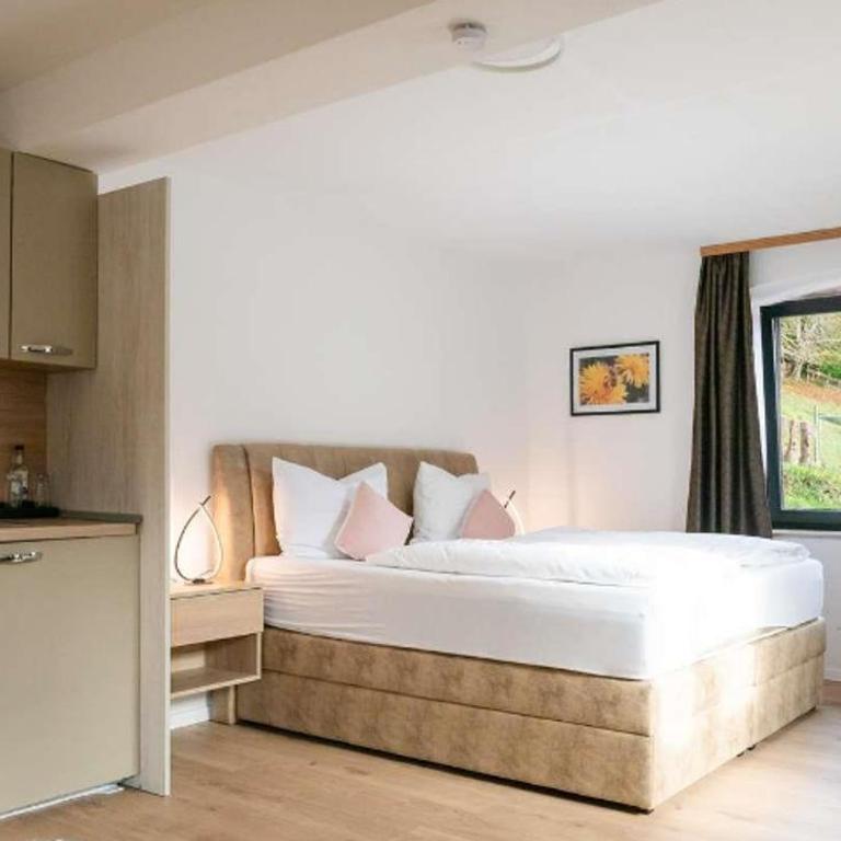 Ferienwohnung Mimosa 302 - Doppelzimmer mit eigenem Bad - 4