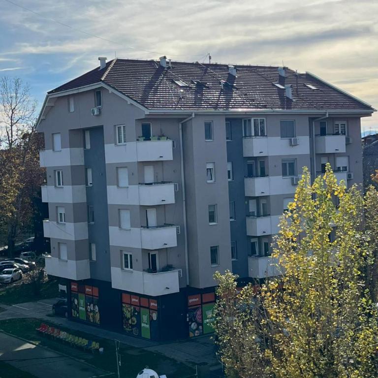 Urban Nest Detelinara FREE public PARKING - Apartman sa 2 Spavaće Sobe - 16