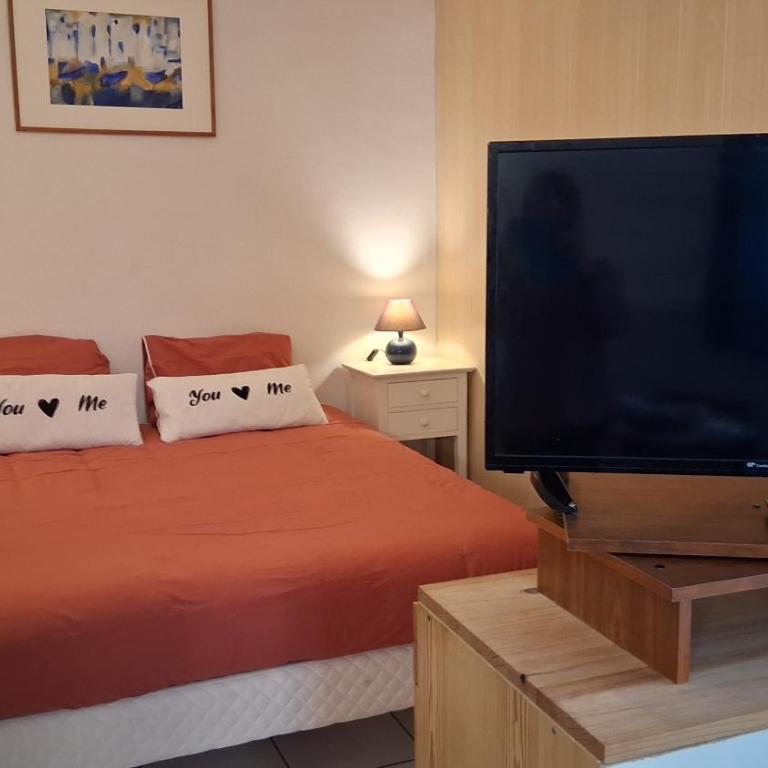 La Bastide - Two-Bedroom Apartment - 9