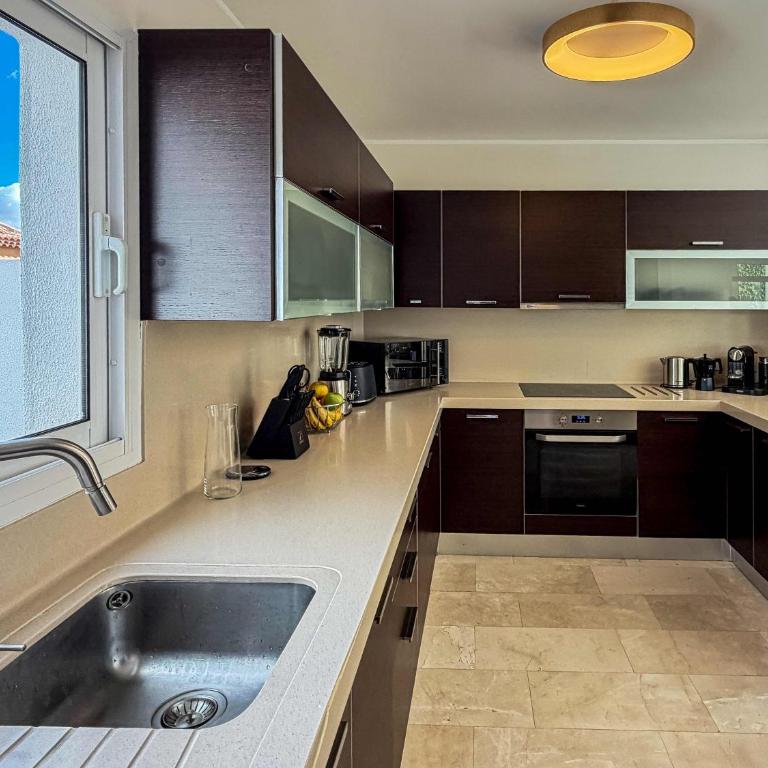 Exklusive Villa mit beheiztem Pool in Costa Adeje - Villa con piscina privada - 12