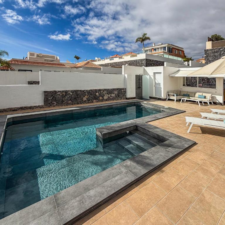Exklusive Villa mit beheiztem Pool in Costa Adeje - Villa con piscina privada - 2