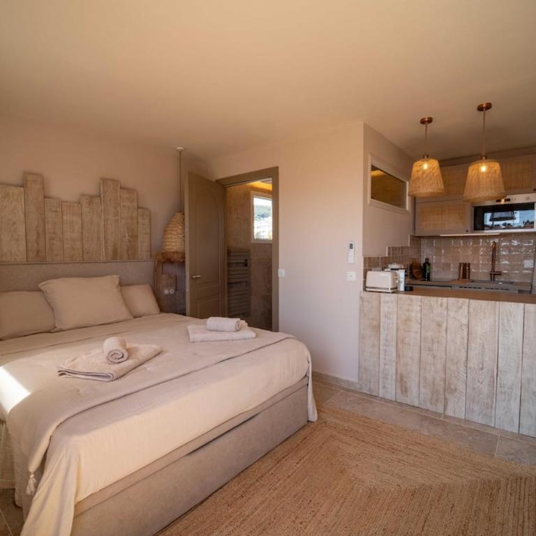 Casa Eros - secure private parking - One-Bedroom Apartment - 7
