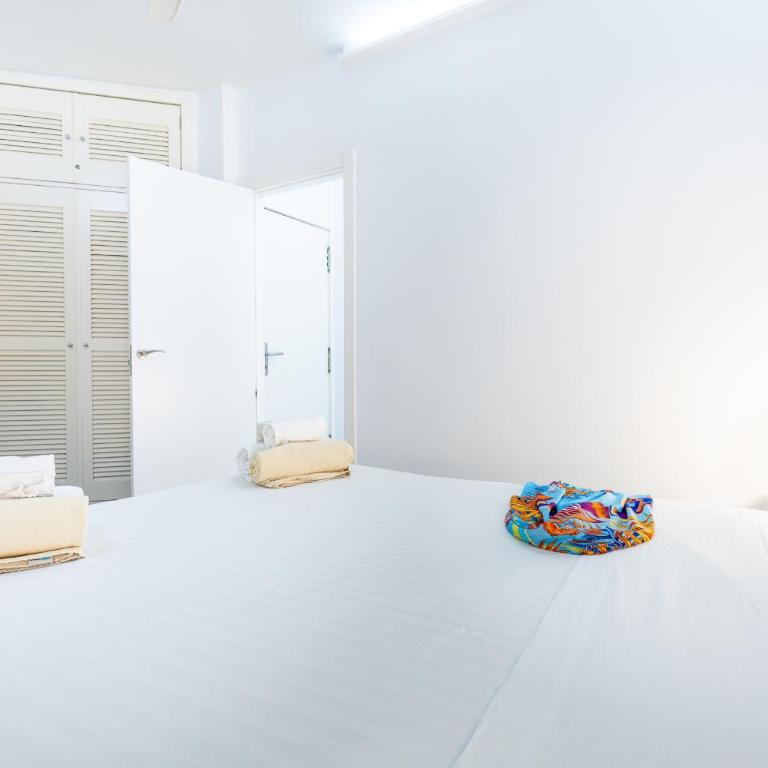 1012 Los Cristianos front row sea, pool free WiFi - Apartamento de 2 dormitorios - 16