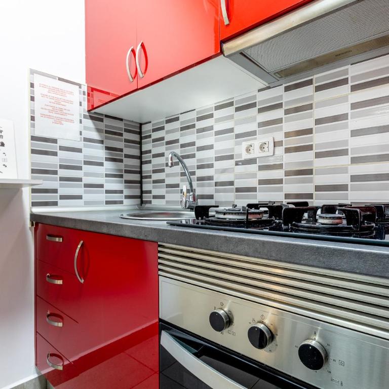 1012 Los Cristianos front row sea, pool free WiFi - Apartamento de 2 dormitorios - 8