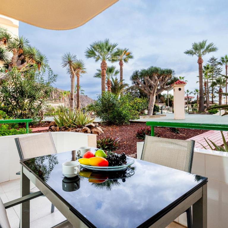 1012 Los Cristianos front row sea, pool free WiFi - Apartamento de 2 dormitorios - 2