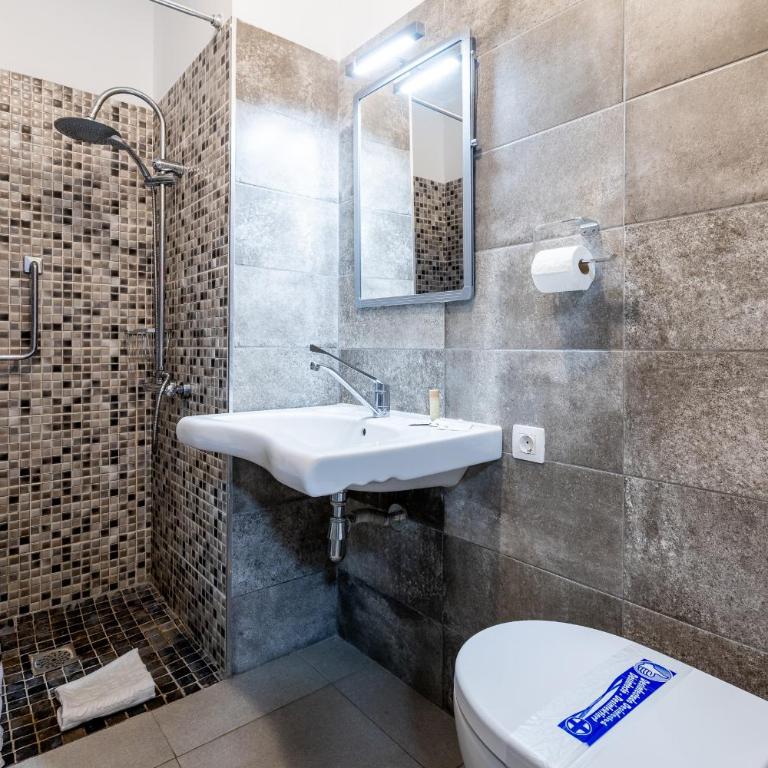 1012 Los Cristianos front row sea, pool free WiFi - Apartamento de 2 dormitorios - 28