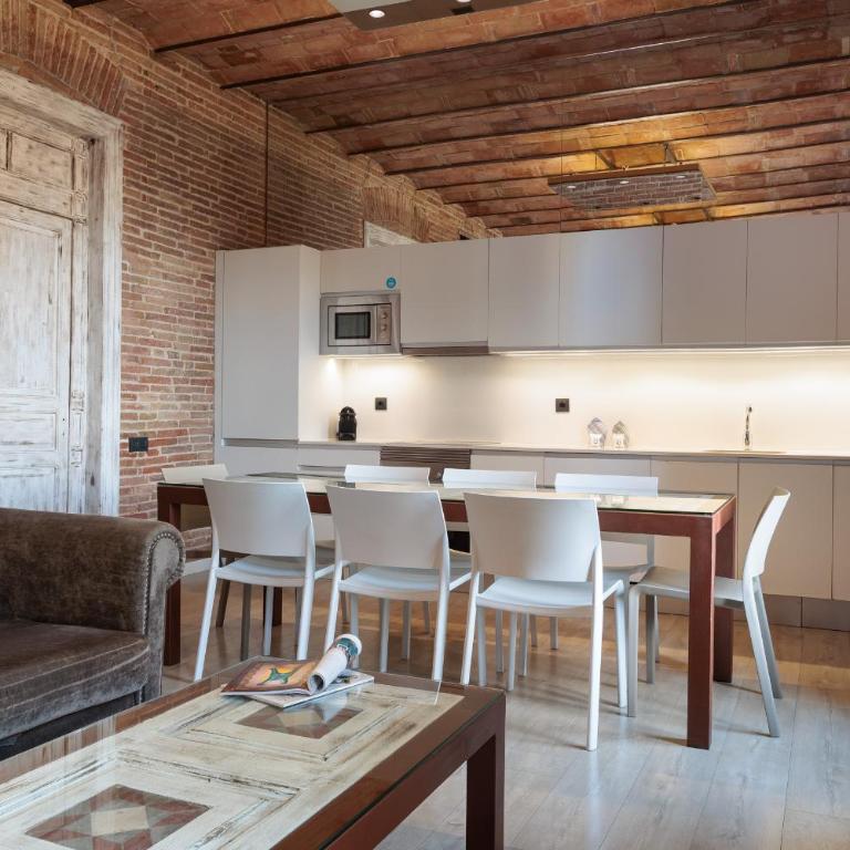 Enjoybcn Miro Apartments - Deluxe Apartment - 19