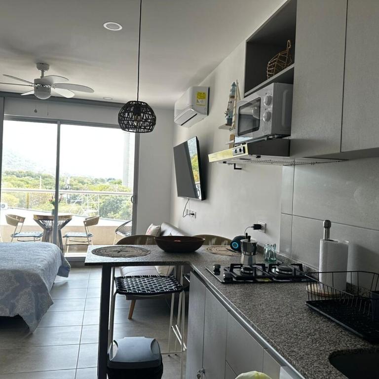 New luxury studio apartment with ocean view, Santa Marta - One-Bedroom Apartment with Balcony - 14