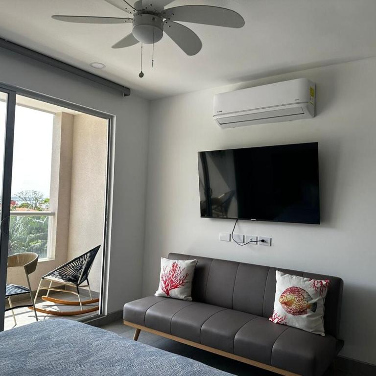 New luxury studio apartment with ocean view, Santa Marta - One-Bedroom Apartment with Balcony - 9