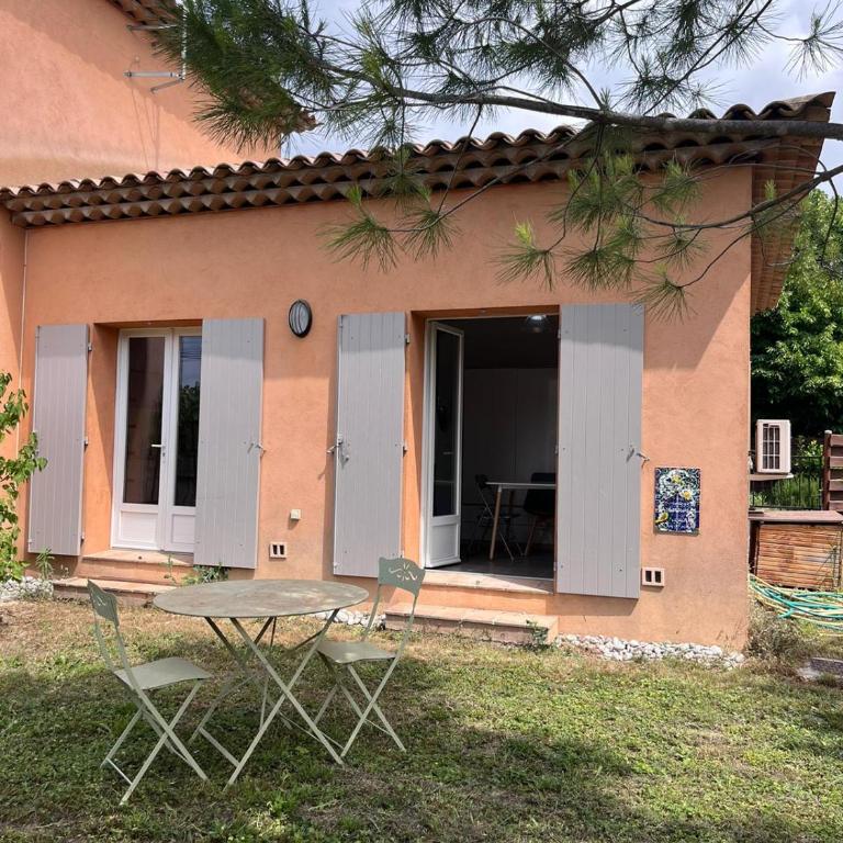 Charmante petite maison provençale - Maison 1 Chambre - 1