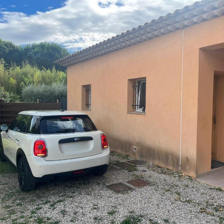 Charmante petite maison provençale - Maison 1 Chambre - 17