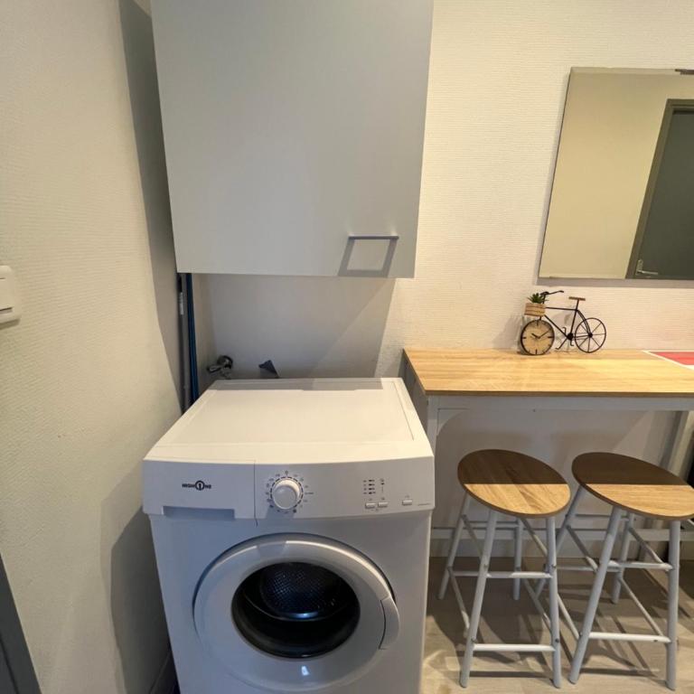 Le 12 - Joli F2 neuf, Mulhouse centre - stationnement gratuit - Apartamento de 1 dormitorio - 13