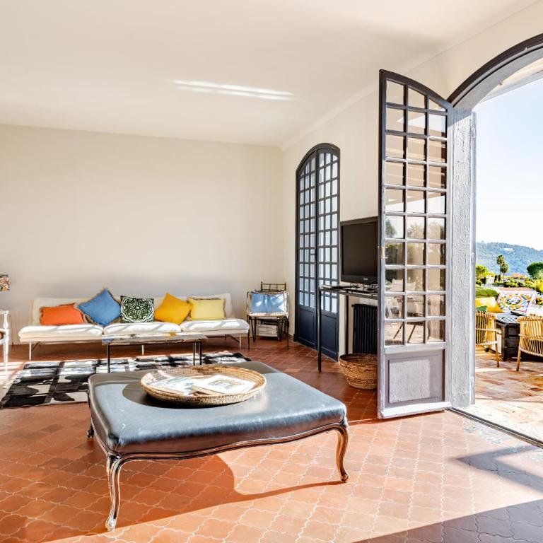 Villa, piscine et vue mer exceptionnelle à Nice - Maison 4 Chambres - 69