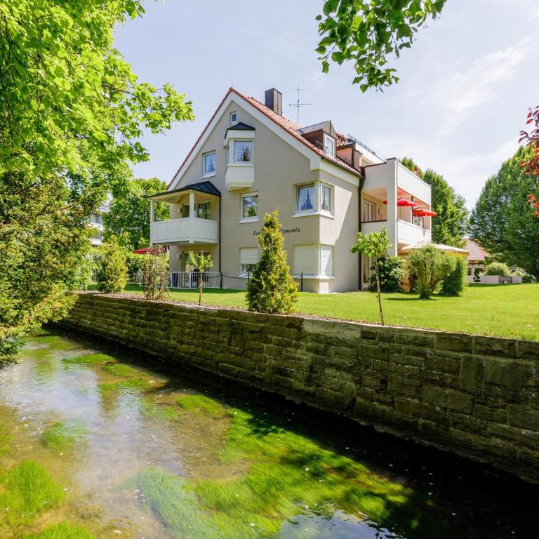 Haus am Mühlenweg - neue, sonnendurchflutete Appartements mit Aufzug und Tiefgarage - barrierefrei - Apartment mit 1 Schlafzimmer und Gartenblick - 1