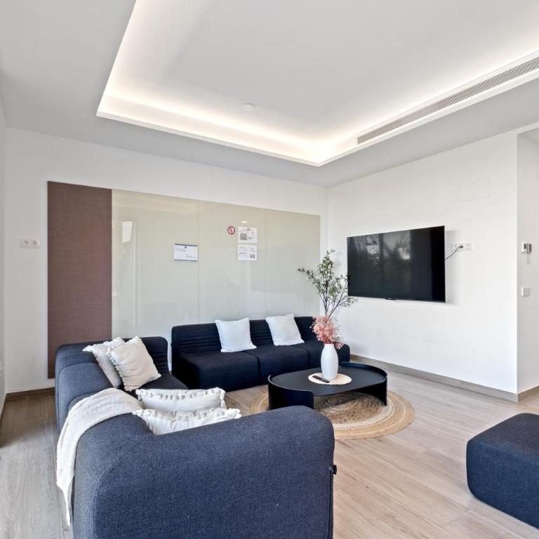 Villas Pinares - Sea,City,Mountain Views, Gym SaltPool BBQ - Beach 2km, City 5km - Villa with Private Pool - 12