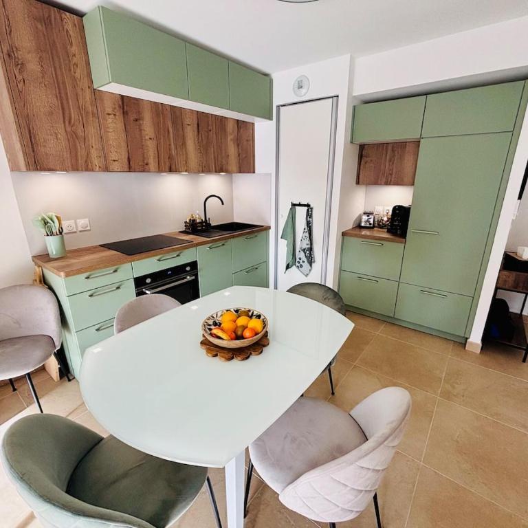 Appartement neuf T3 en hyper centre, clim, parking - Appartement 2 Chambres - 19