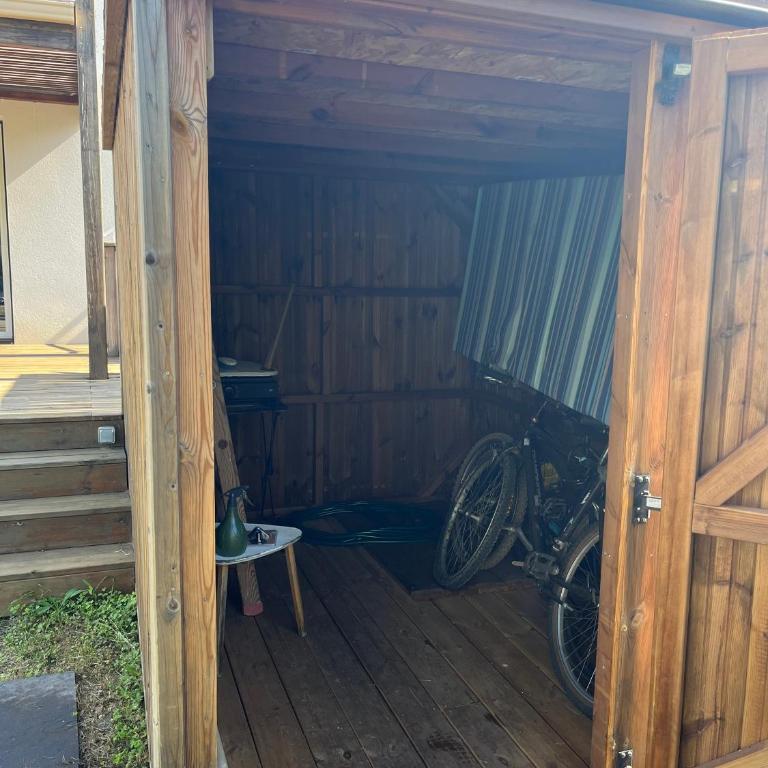 AGENCE JF IMMO -Belle villa climatisee 6 pers proche plage solarium piscine collective- V0755 - Villa 2 Chambres - 27