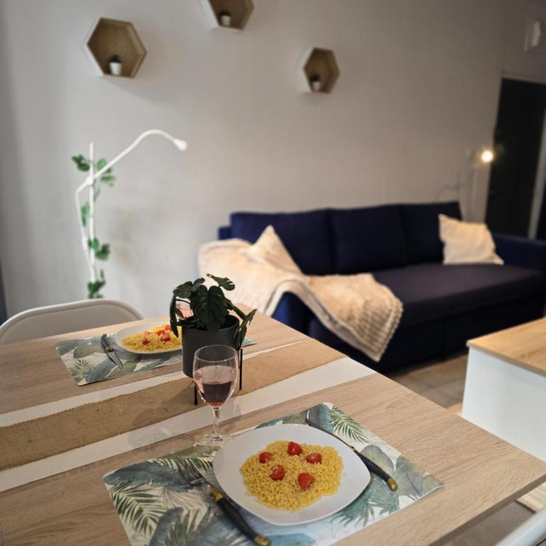 City and Sea - One-Bedroom Apartment - 1