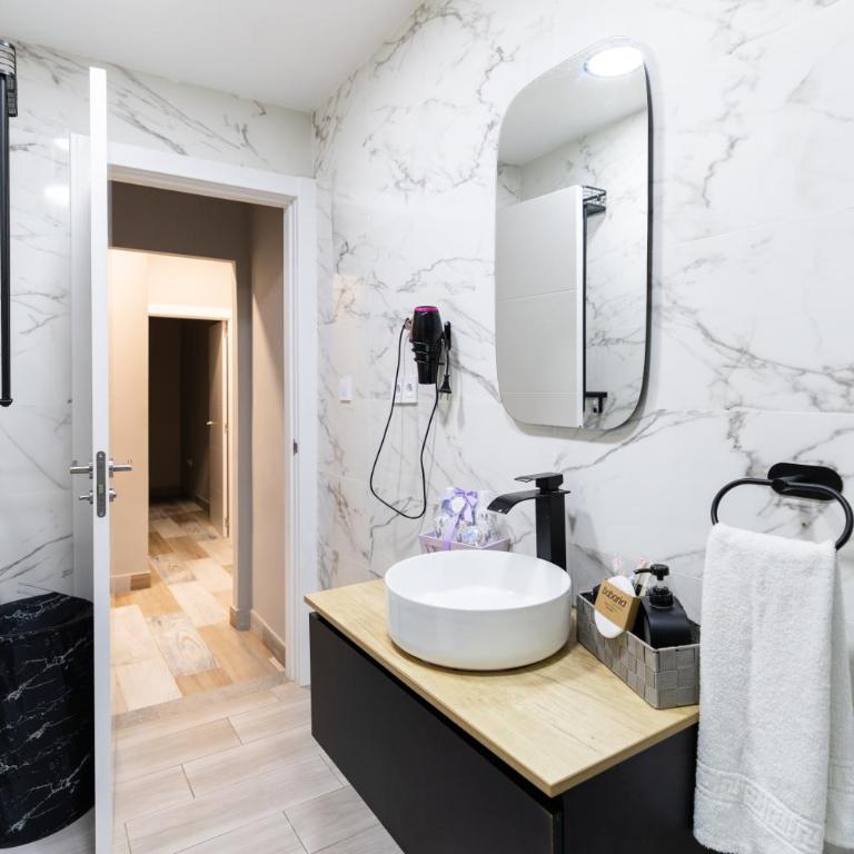 Apartamento con Piscina a 7 minutos de la Playa - Two-Bedroom Apartment - 6