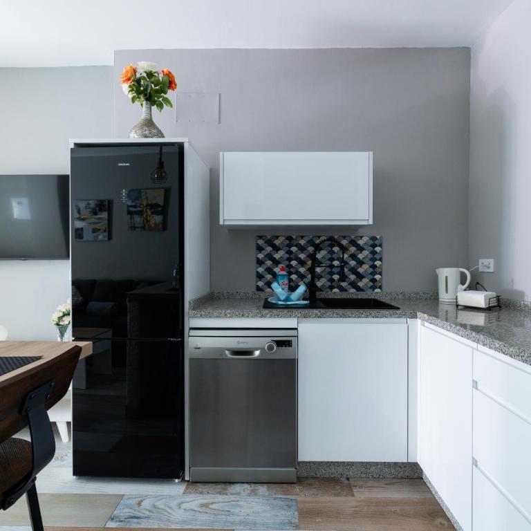 Apartamento con Piscina a 7 minutos de la Playa - Two-Bedroom Apartment - 12