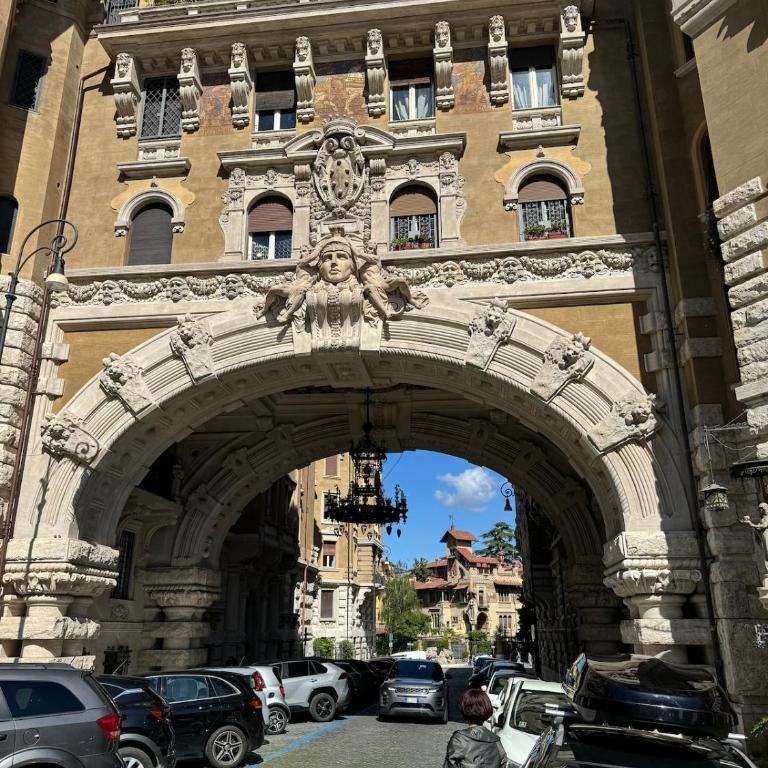 Into the Arc, Palace of the Ambassadors, Coppedé - Apartment - 55