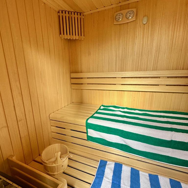Costa Tropical Sea View House with Heated Pool and Sauna - Three-Bedroom House - 29