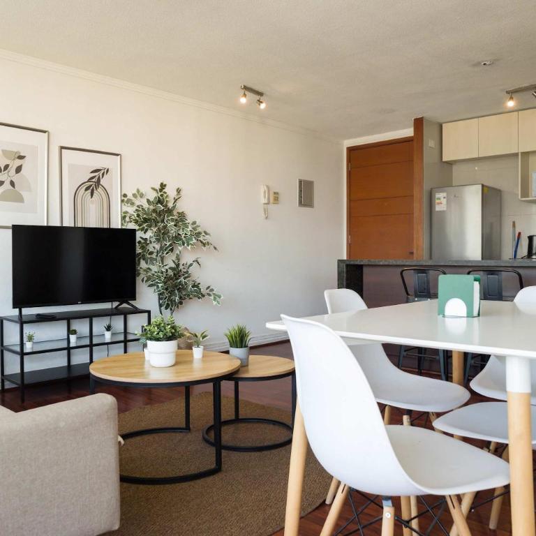 Contemporary 2BR Getaway Pool & Fitness Center - Apartment - 13