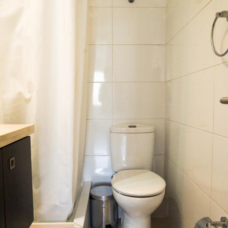 Contemporary 2BR Getaway Pool & Fitness Center - Apartment - 21