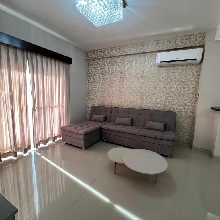 Luxury and comfort in the heart of Urbarí, Santa Cruz - Three-Bedroom Apartment - 10