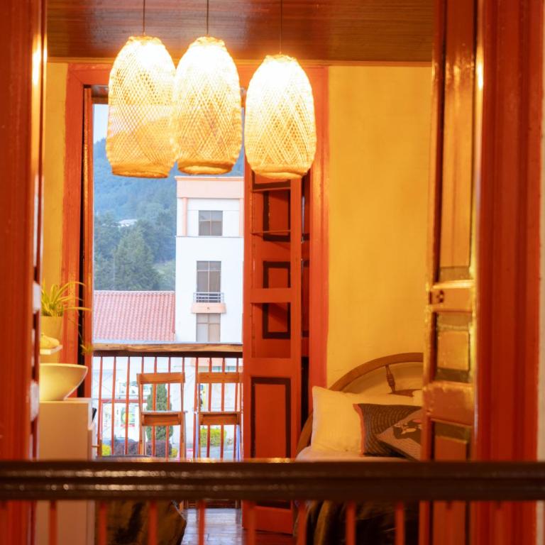 Hotel Colonial Abejorral - Habitación Cuádruple con baño privado - 5