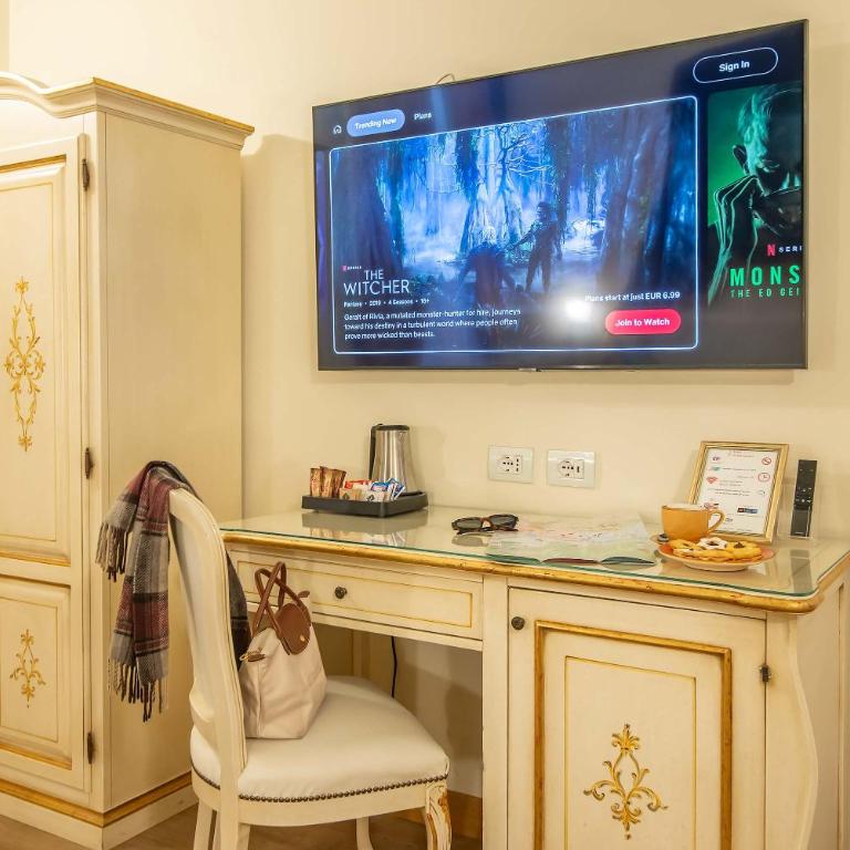 Hotel Porta Faenza - Triple Room - 9