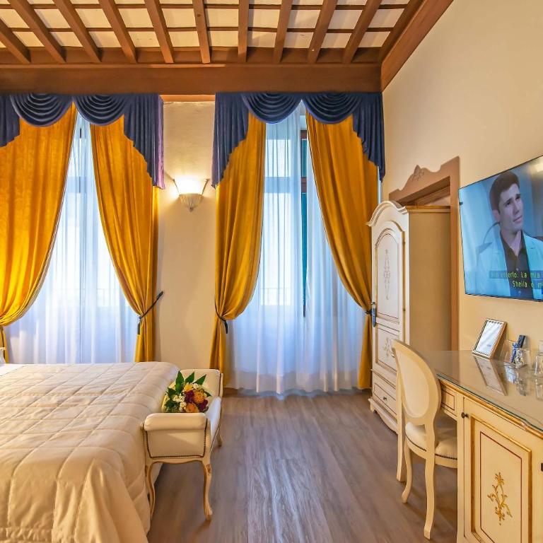 Hotel Porta Faenza - Triple Room - 2