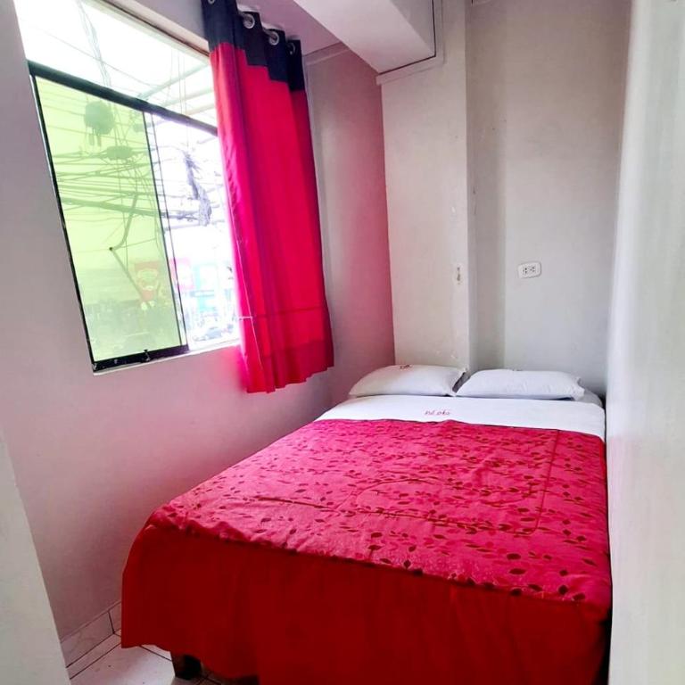 Visita Lima con excelente ubicación, wifi gratis y vistas en "Hostal Paris" - Habitación Doble con baño privado - 7