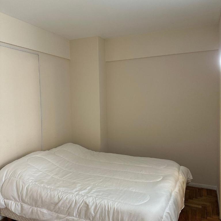 Cómodo departamento a media cuadra de PLAZA COLON - Apartamento - 2