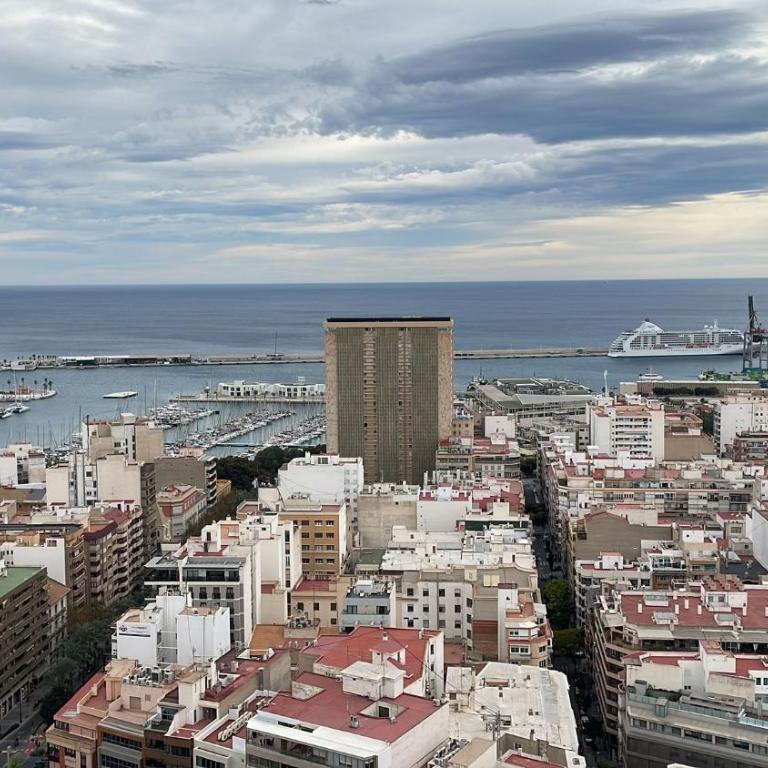 Sky Views Studio in City Centre - One-Bedroom Apartment - 1