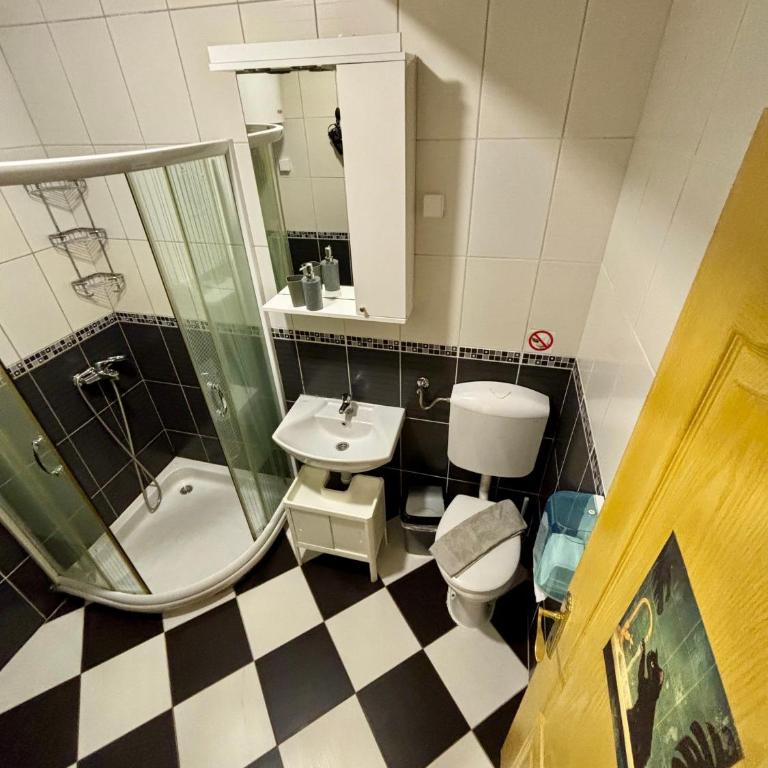 Apartments Djurovic - Double Room with Balcony and Sea View - 5