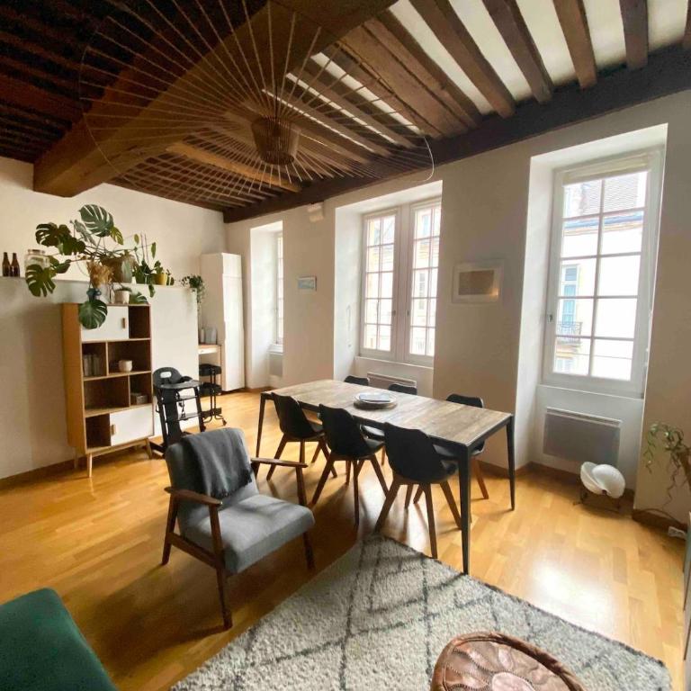 Le Verrerie with 2 bedrooms, Historic Center - Appartement 2 Chambres - 4